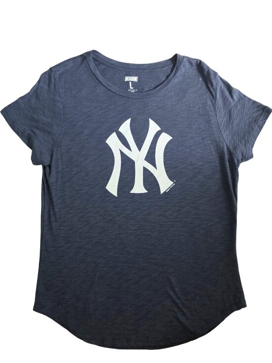 American Eagle Outfitters Tops - Tailgate American Eagle NY Yankees Soft Graphic Logo T-Shirt Large